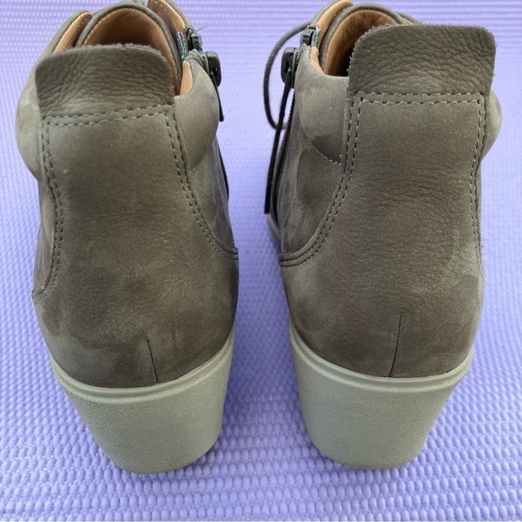 Clarks Unstructured Eva Ladies Nubuck Boots Wedge Lace Up Women's Size 11 - Picture 4 of 11